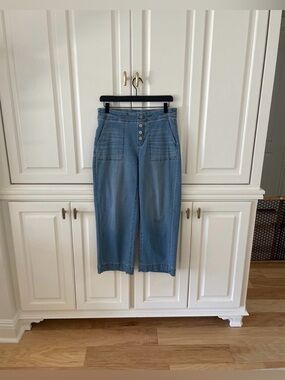 Chico’s: Light Wash Wide-Leg Cropped Jean U.S. Size 4P (Chico’s Size 0P)